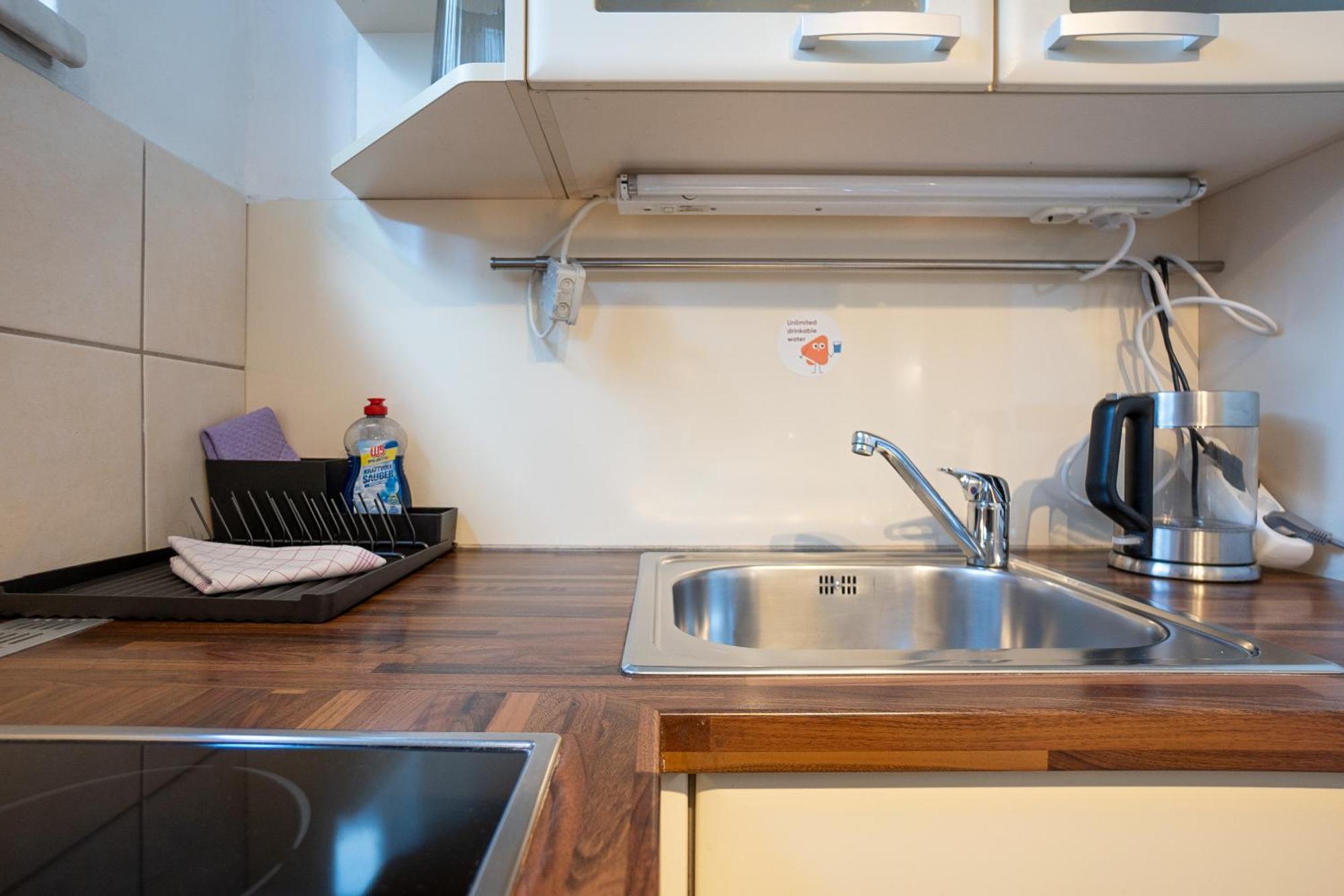 Apartment With A Private Terrace Located Right Near Belvedere Castle, 15 Minutes Away From Stephansdom Vienna Luaran gambar