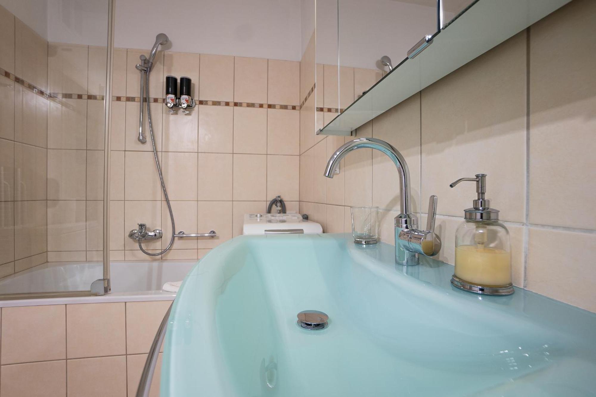 Apartment With A Private Terrace Located Right Near Belvedere Castle, 15 Minutes Away From Stephansdom Vienna Luaran gambar